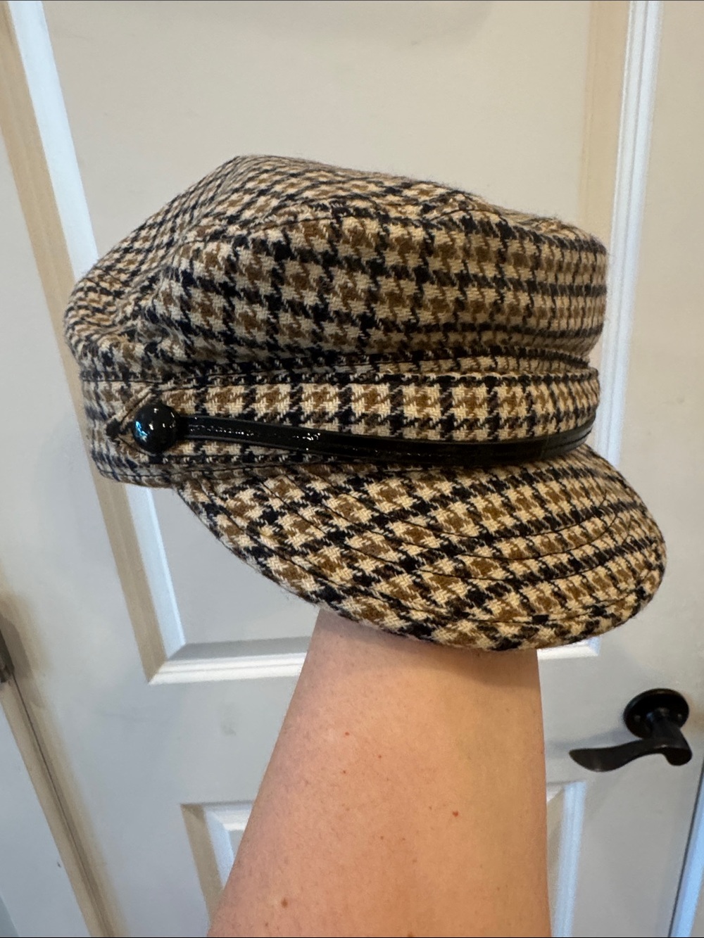 J. Crew vintage women’s wool fiddler cap houndstooth tweed wool baker boy hat